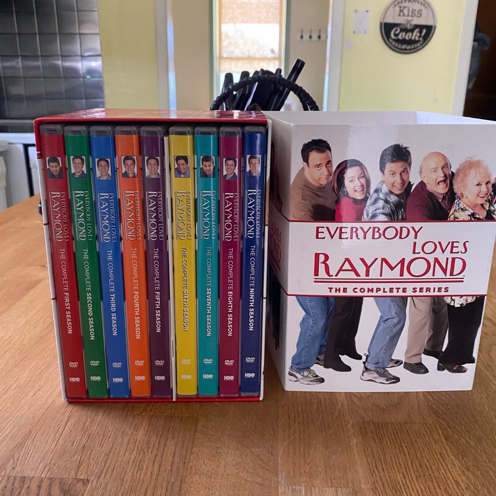 Everybody Loves Raymond Complete Series DVD Set